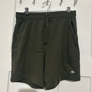 Men’s ALO shorts